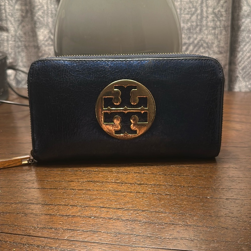 Elegant Blue Leather Wallet